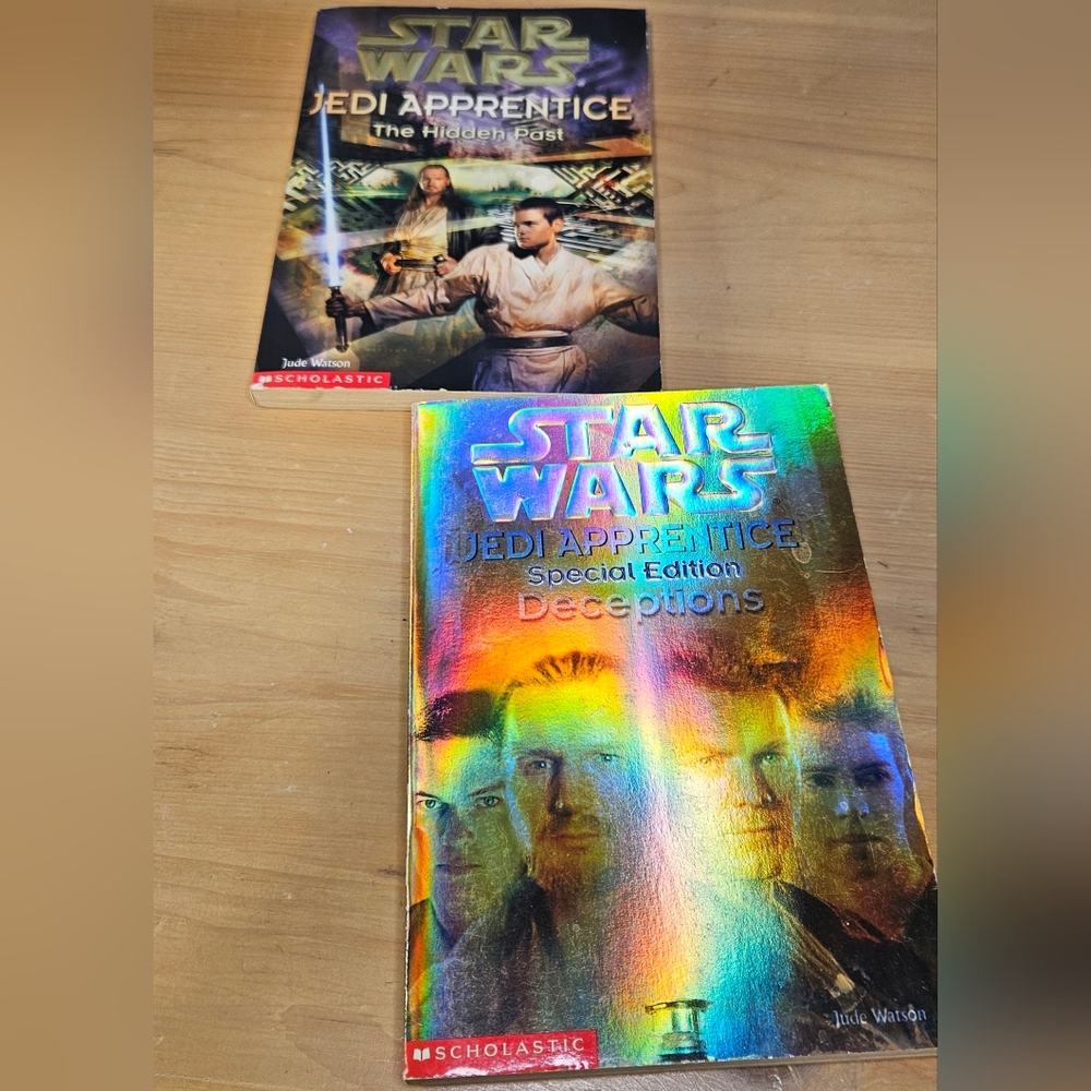 Star Wars set of Two Jedi Apprentice Books